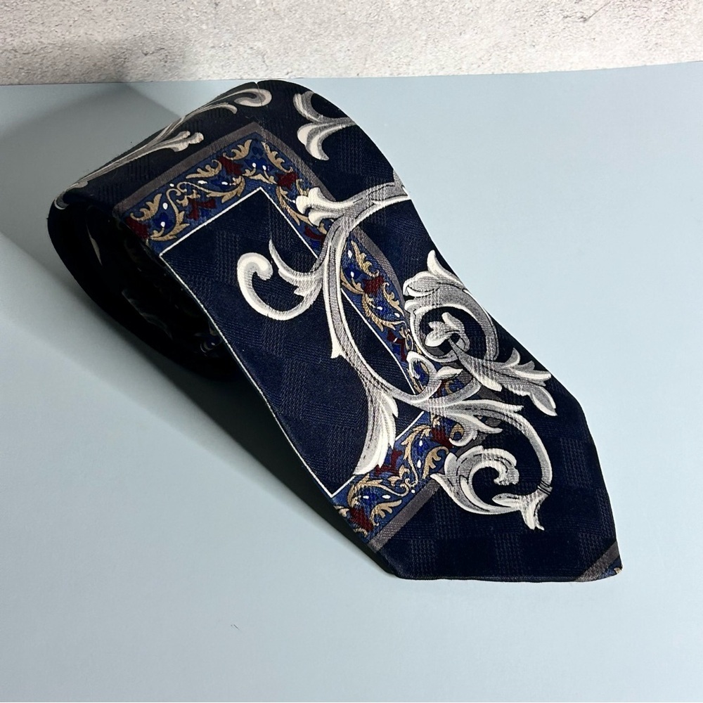 Puritan Navy and Silver Patterned 60” Tie